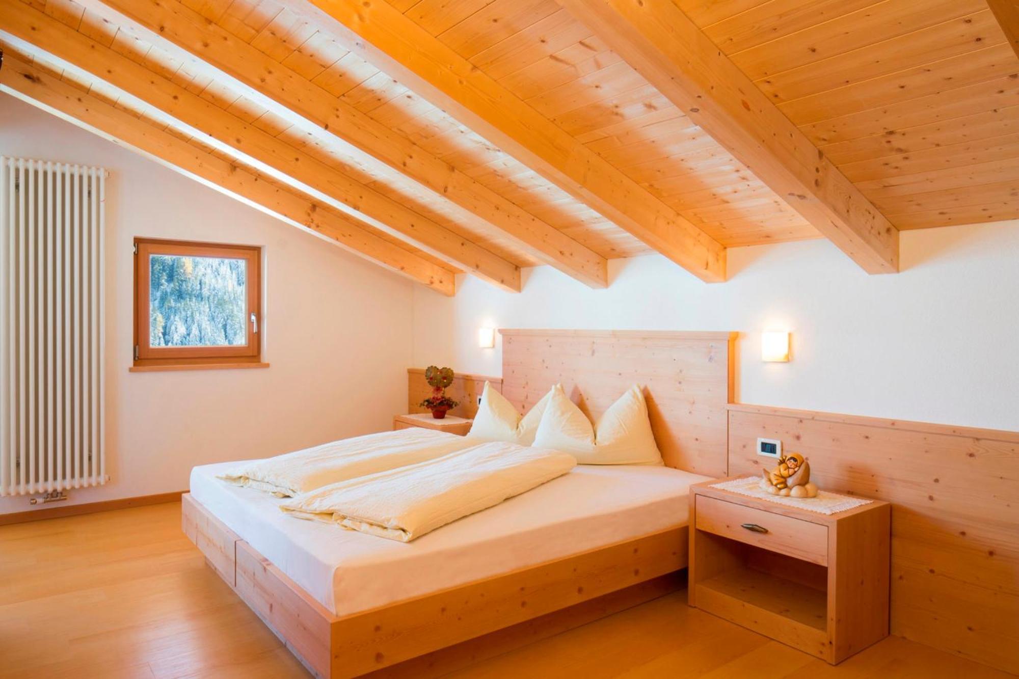 Ciasa Col Cuch Daire La Villa  Oda fotoğraf